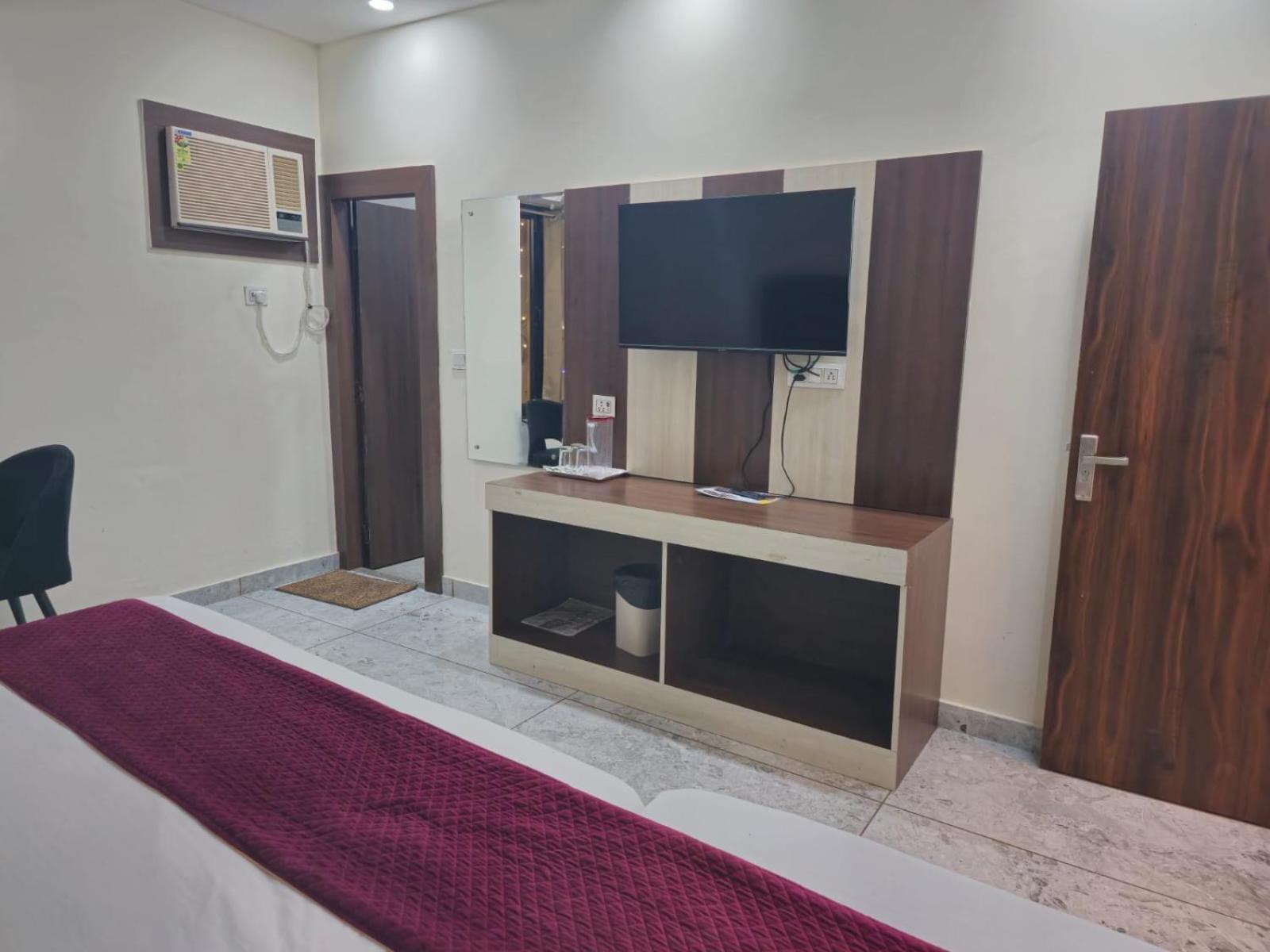 Satya Residency Hotel Katra  Luaran gambar