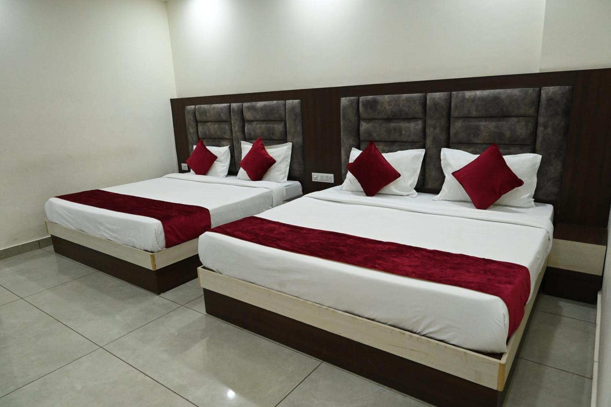 Satya Residency Hotel Katra  Luaran gambar