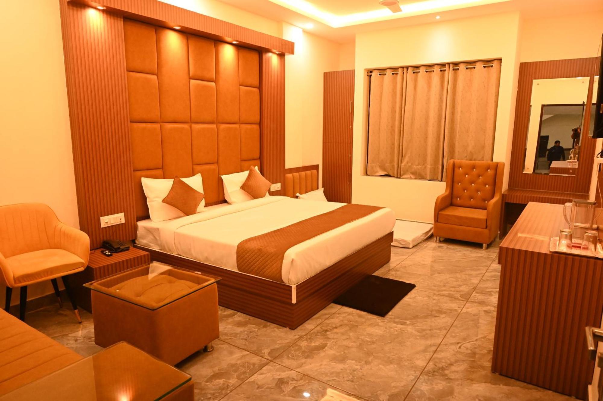 Satya Residency Hotel Katra  Luaran gambar