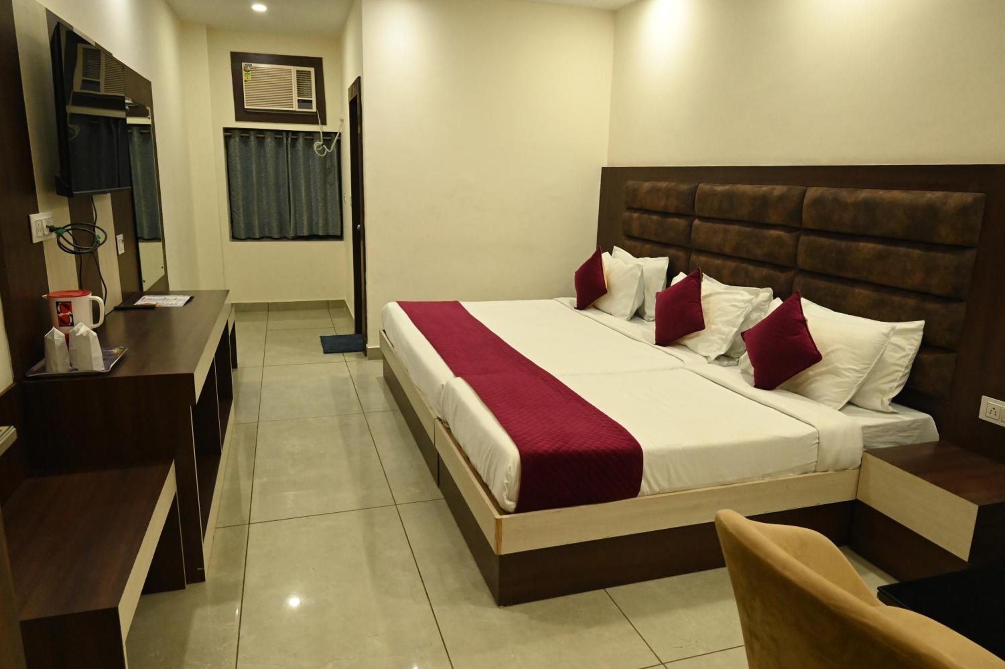Satya Residency Hotel Katra  Luaran gambar