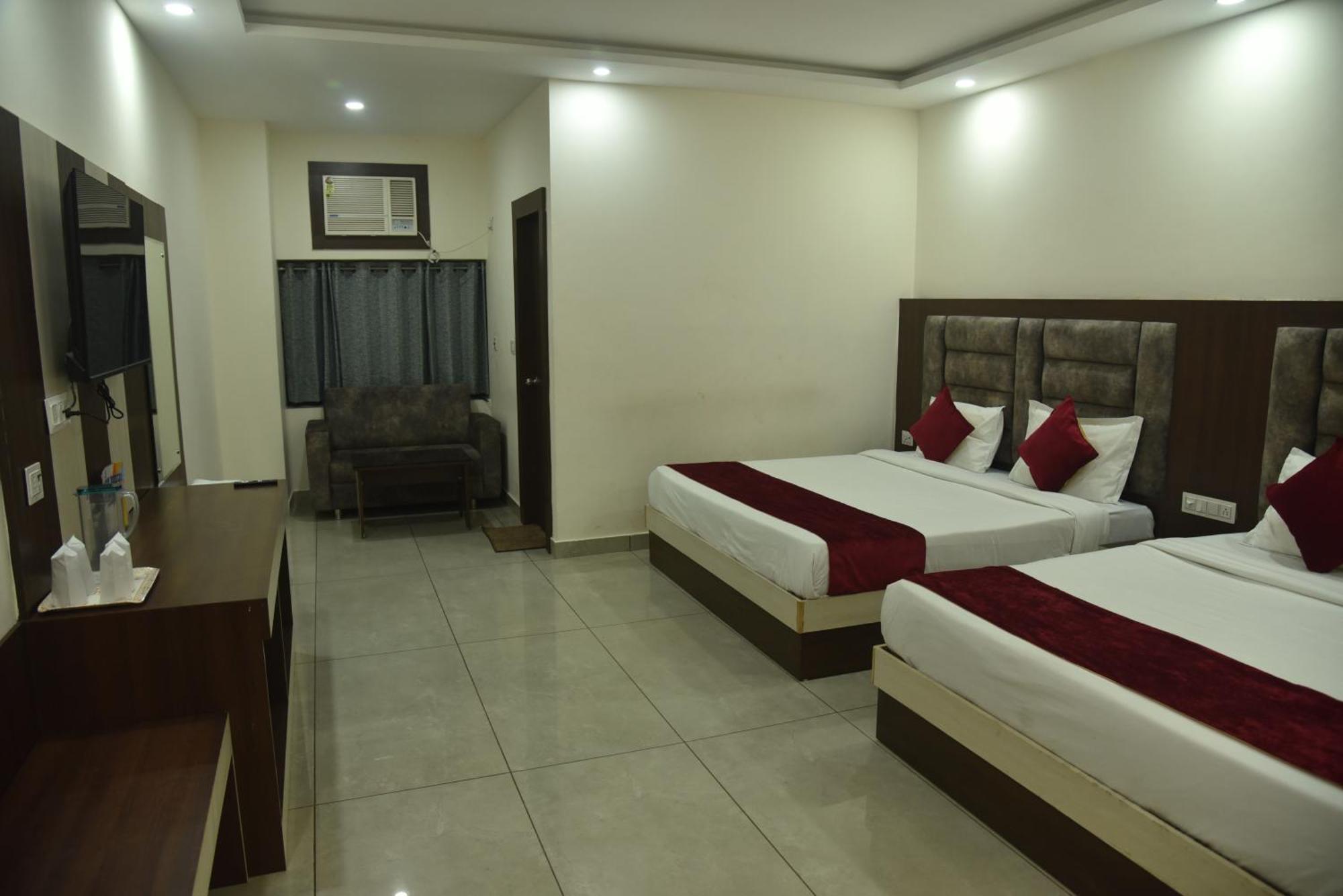 Satya Residency Hotel Katra  Luaran gambar